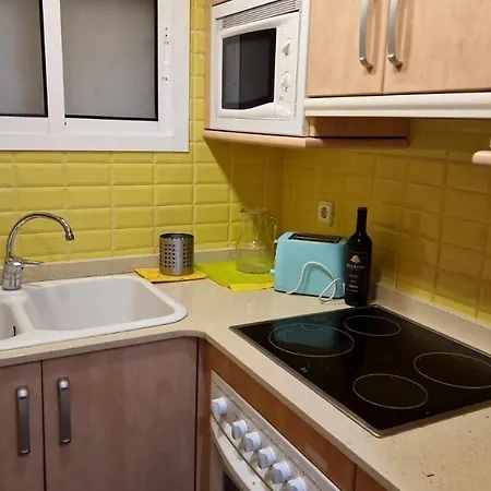 Miramar - Piso Con Piscina Comunitaria Con Vistas דירה