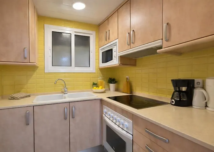 Miramar - Piso Con Piscina Comunitaria Con Vistas 아파트